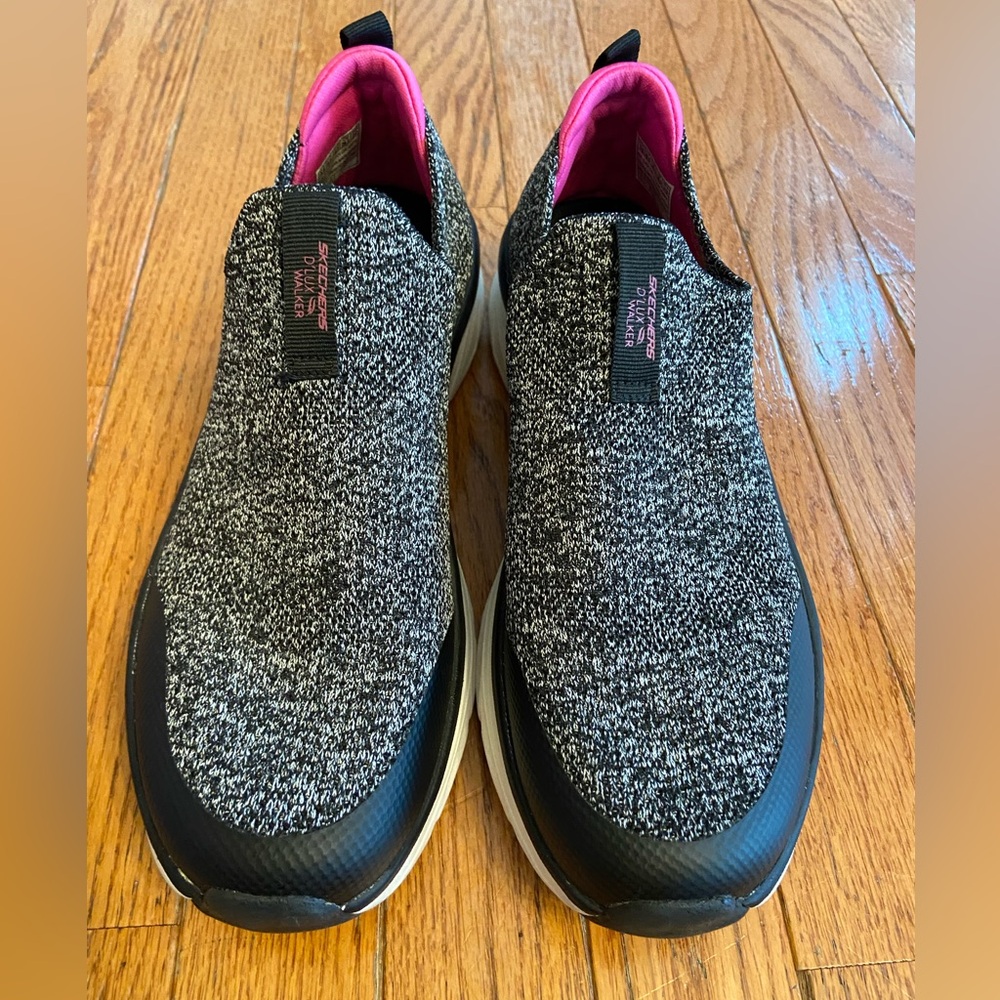 Women’s Sketchers D’Lux Walkers - Picture 2 of 14